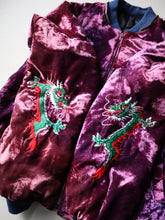Load image into Gallery viewer, 1980s Velvet Korea Souvenir Jacket - L