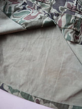 Load image into Gallery viewer, 1970's South Korean Army Noodle Camo Shirt - XS/S