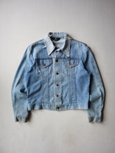 Load image into Gallery viewer, 1970s Thrashed Maverick Blue Bell Denim Jacket - M