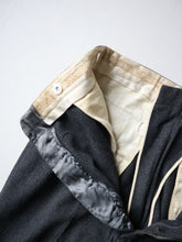 Load image into Gallery viewer, 1950s Wool Pleated Pants - 29"