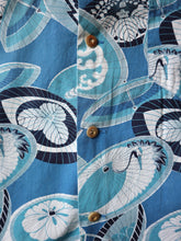 Load image into Gallery viewer, 1960's Malihini Hawaiian Loop Collar Shirt - M