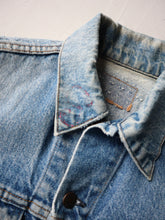 Load image into Gallery viewer, 1990s Levi's Biker Vest with Triumph Pin - XS
