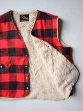 Load image into Gallery viewer, 1970s Cal Craft Buffalo Plaid Sherpa Lined Vest - XL