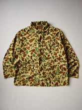 Load image into Gallery viewer, 1970s Caliber Duck Camo Lightweight Jacket - L