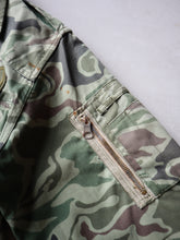 Load image into Gallery viewer, 1970's South Korean Army Noodle Camo Shirt - XS/S