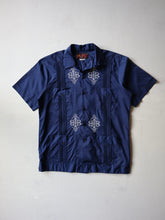 Load image into Gallery viewer, 1970's Cuban Loop Collar Shirt - L