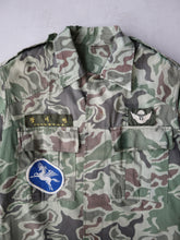 Load image into Gallery viewer, 1970's South Korean Army Noodle Camo Shirt - S