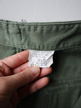 Load image into Gallery viewer, 1960s U.S Army OG-107 Fatigue Pants - 32"