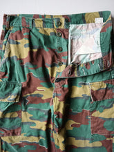 Load image into Gallery viewer, 1990s Belgian Army Jigsaw Camo Field Cargo Pants - 32"