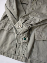 Load image into Gallery viewer, 1960's Canadian Army Bush Jacket - M