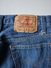 Load image into Gallery viewer, 1980/90s Made in USA Levi's 501xx Jeans - 28"