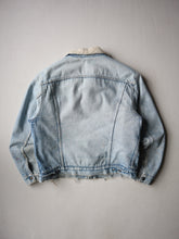Load image into Gallery viewer, 1970s Thrashed Levi's Orange Tab Sherpa Lined Denim Jacket - M/L