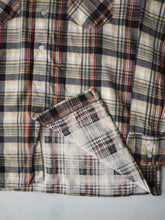 Load image into Gallery viewer, 1980's Wedgefield Plaid Flannel Shirt - L