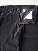 Load image into Gallery viewer, 1980s Levi's 565 Loose Fit Corduroy Pants - 31"