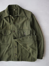 Load image into Gallery viewer, Distressed U.S Army OG-108 Wool Field Shirt - S