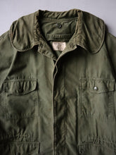 Load image into Gallery viewer, 1960s U.S Army OG-107 Field Jacket - L