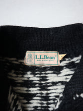 Load image into Gallery viewer, 1980's L.L. Bean Nordic Wool Henley Style Knit Sweater - M/L