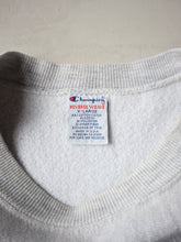 Load image into Gallery viewer, 1990's Champion Reverse Weave Harvard College Sweatshirt - L