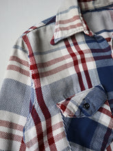 Load image into Gallery viewer, 1960s Distressed Flannel Shirt - S