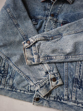 Load image into Gallery viewer, 1980s Made in USA Levi's Flannel Lined Denim Jacket - L