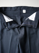 Load image into Gallery viewer, 1990s Levi's 517 Bootcut Pants - 38"