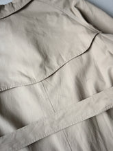 Load image into Gallery viewer, 1980s Made in England Burberrys' Trench Coat - M