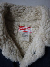 Load image into Gallery viewer, 1970s Levi's Sherpa Lined Denim Jacket - XS
