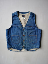 Load image into Gallery viewer, 1970s Wrangler Sherpa Lined Denim Vest - M