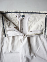 Load image into Gallery viewer, 1990s Polo Ralph Lauren Pleated Chino Pants - 32"
