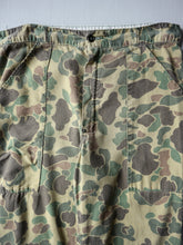 Load image into Gallery viewer, 1970s Distressed Lightweight Duck Camo Fatigues - 33"