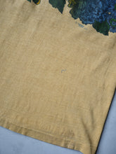 Load image into Gallery viewer, 1970s Designs Alive Flower Pocket T-Shirt - XS