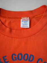 Load image into Gallery viewer, 1980s 'I Take Good Care of My Nuts' T-Shirt - M