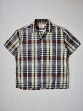 Load image into Gallery viewer, 1960s Ohrbach's Loop Collar Plaid Shirt - M