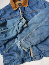 Load image into Gallery viewer, 1970s Wrangler Lined Denim Jacket with Corduroy Collar - M