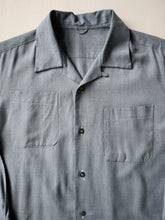 Load image into Gallery viewer, 1960s Loop Collar Shirt with Asymmetric Pockets - M