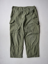 Load image into Gallery viewer, 1990s Canadian Army Combat Pants - 34"