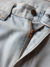 Load image into Gallery viewer, 1970's Distressed Levi's 646 Flare Jeans - 29"