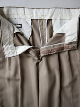 Load image into Gallery viewer, 1970's Farah Pleated Pants - 32"