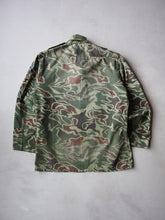 Load image into Gallery viewer, 1970's South Korean Army Noodle Camo Shirt - S