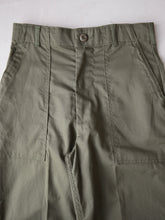 Load image into Gallery viewer, 1980's U.S Army OG-507 Fatigue Pants - 26"