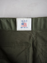 Load image into Gallery viewer, 1980's U.S Army OG-507 Fatigue Pants - 26"