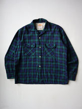 Load image into Gallery viewer, 1960s Matt Andrews Sportswear Loop Collar Shirt - L
