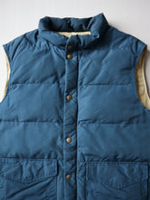 Load image into Gallery viewer, 1980s Woolrich Down Vest - L