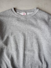 Load image into Gallery viewer, 1990s Hanes Blank Sweatshirt - M