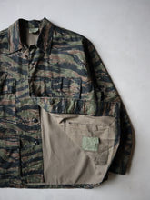 Load image into Gallery viewer, Rotcho Tiger Stripe Camo Field Shirt - XL