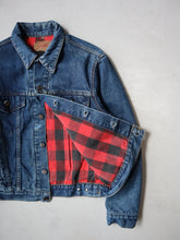Load image into Gallery viewer, 1980s Made in USA Levi's Flannel Lined Denim Jacket - S