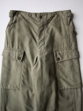 Load image into Gallery viewer, 1980s Dutch Army Cargo Pants - 31"