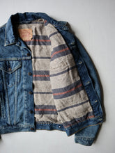 Load image into Gallery viewer, 1990s Levi's Blanket Lined Denim Jacket - M/L
