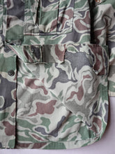 Load image into Gallery viewer, 1970's Distressed South Korean Army Noodle Camo Shirt - XS/S
