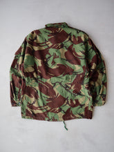 Load image into Gallery viewer, 1990's British Army DPM Camo Smock Jacket - M